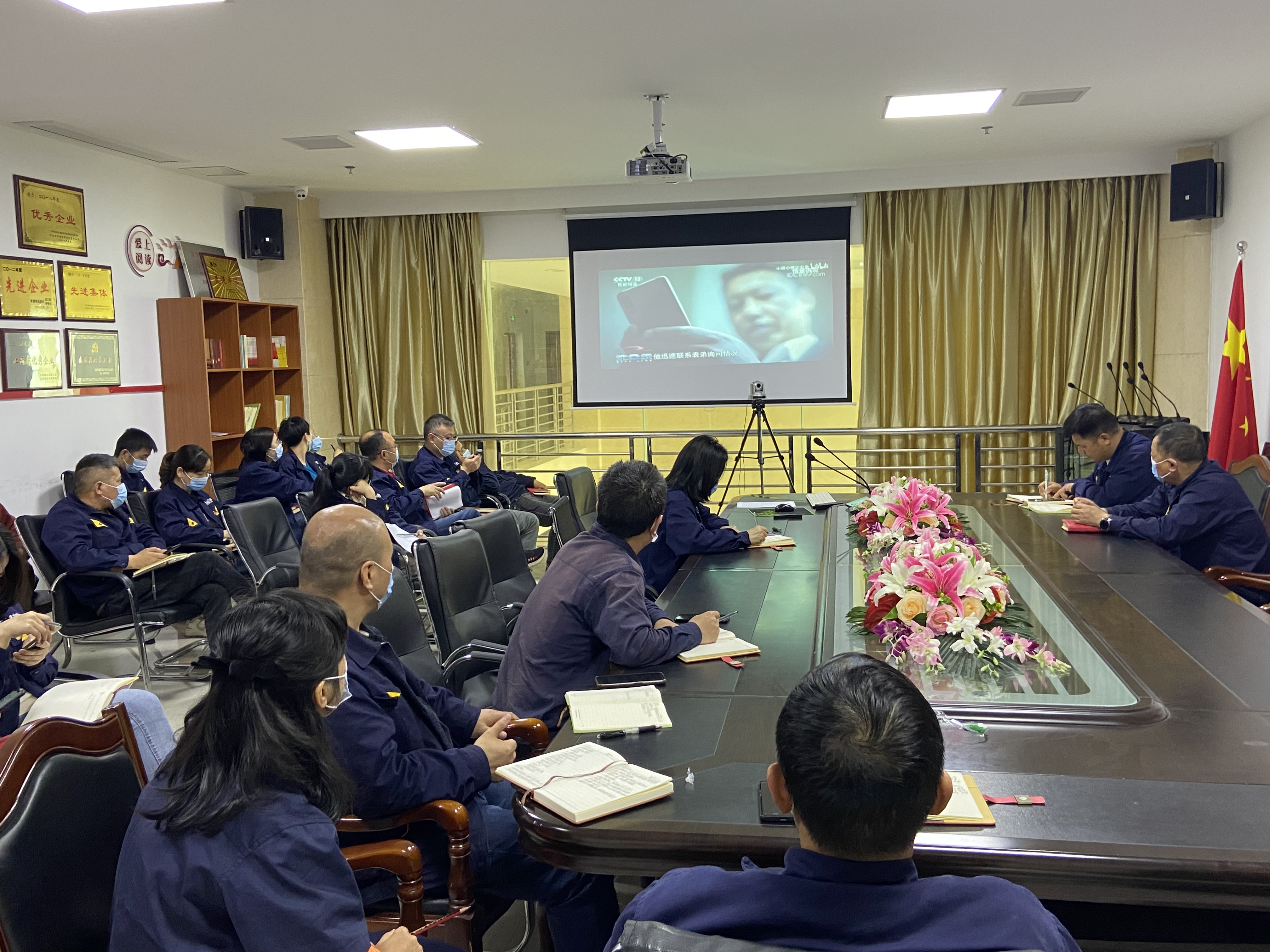 70df49eb9725f1b9e74d7fb40d9c994.jpg 70df49eb9725f1b9e74d7fb40d9c994.jpg