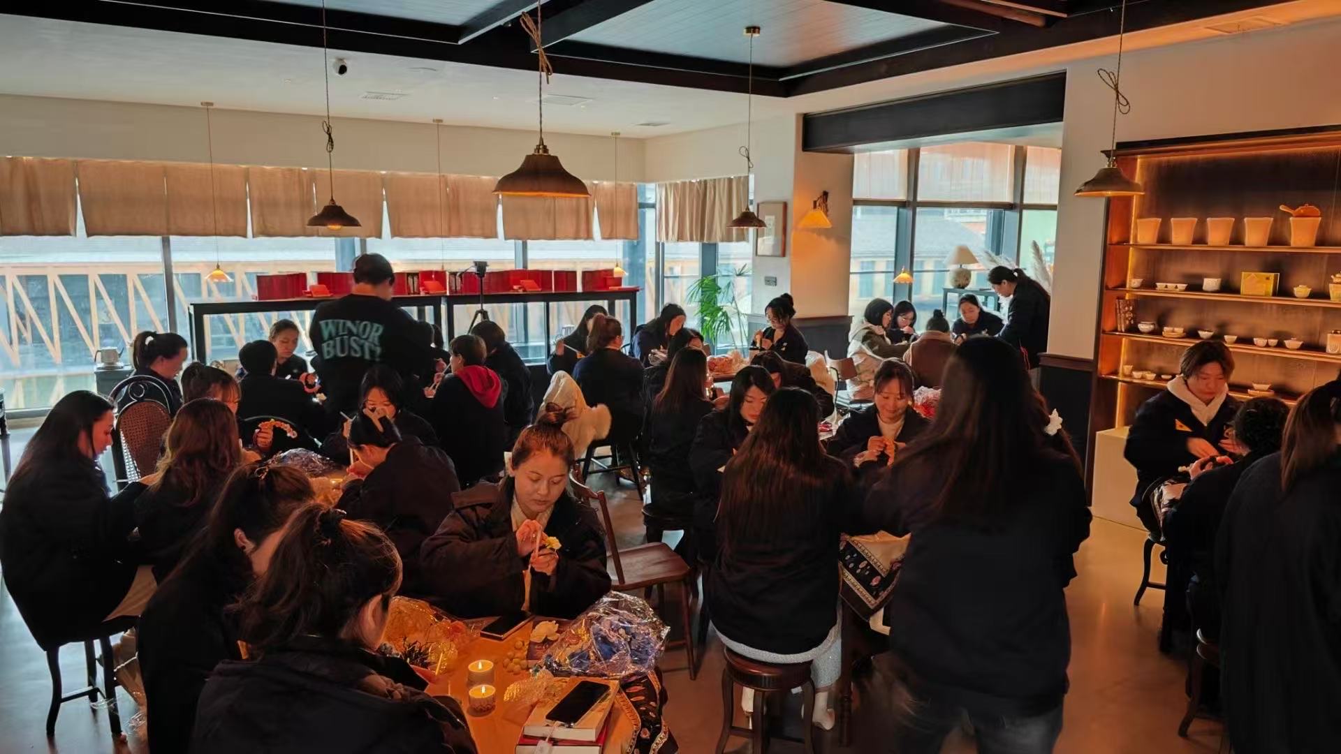 黑貓集團(tuán)“老員工講故事”金鼎實(shí)業(yè)專(zhuān)場(chǎng)開(kāi)講！