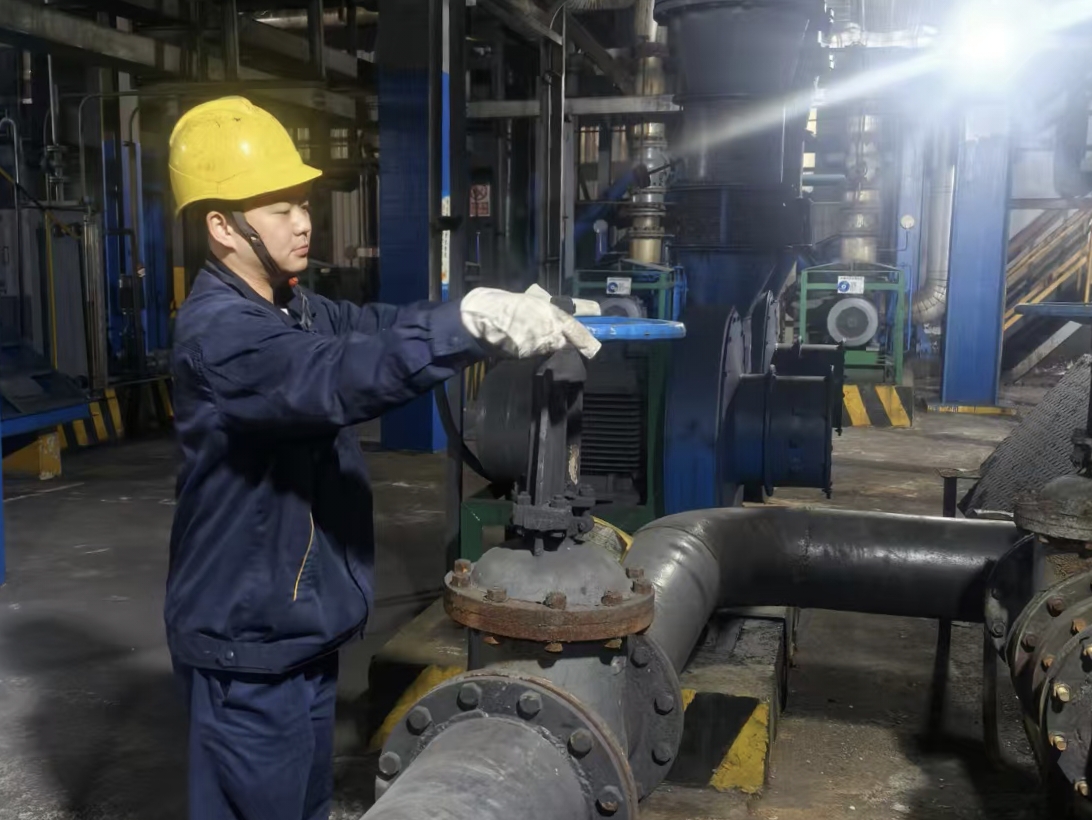 圖2 更換熱風(fēng)爐燃氣管道.jpg